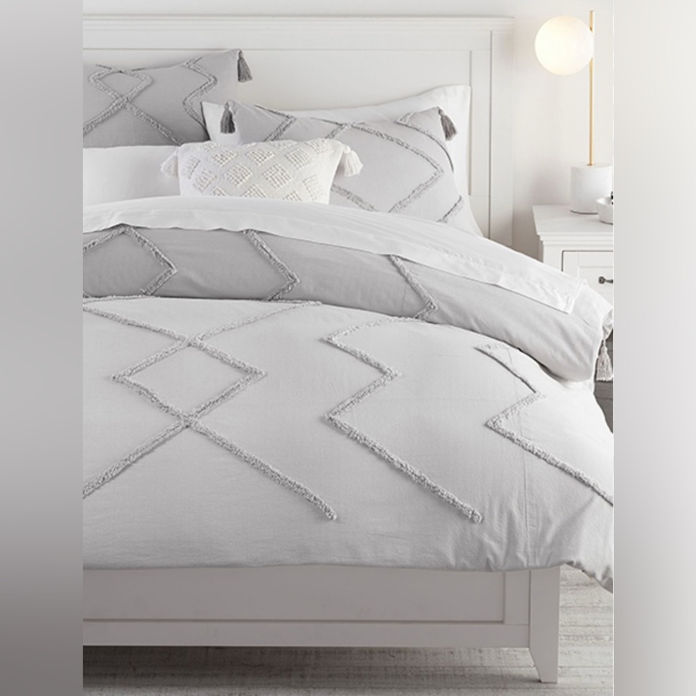 Pottery Barn Teen Ashlyn‎ Tufted Duvet Cover - Soft Gray